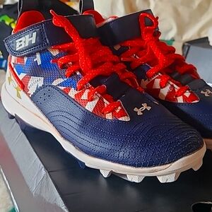 UA Harper 7 Mid USA RM Jr. Baseball cleats